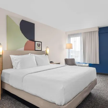 Spark By Hilton Fredericksburg Southpoint Hotel Exterior foto