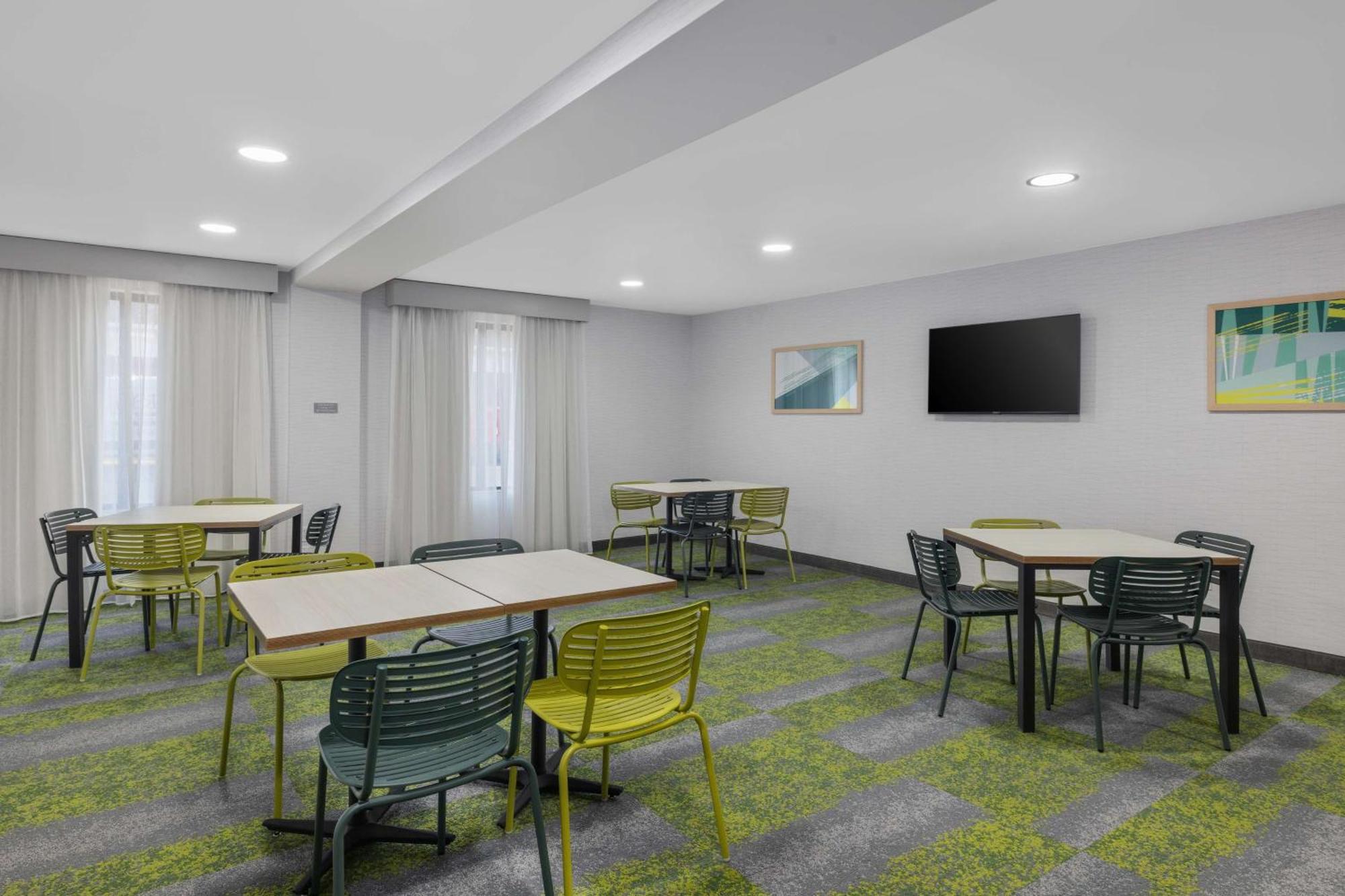 Spark By Hilton Southpoint 3*
